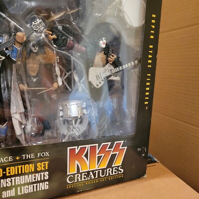 NEW KISS Creatures Box Set Edition Action Figures + Stage / Lights