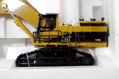 CAT 5110B EXCAVATOR WITH METAL TRACKS NORSCOT MODELS DIE-CAST 1/50