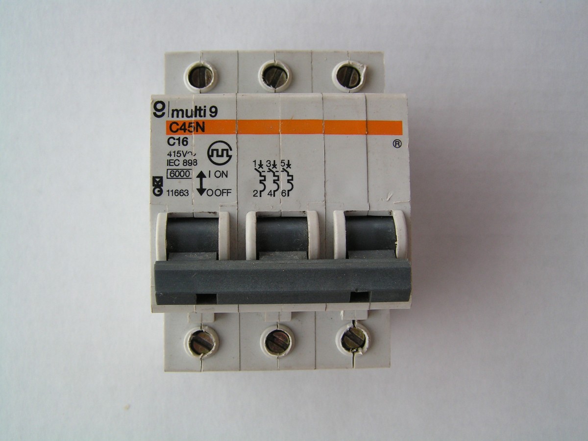 Merlin Gerin C45N C16 Circuit Breaker 3 Pole 16 Amp VGC!!! Free