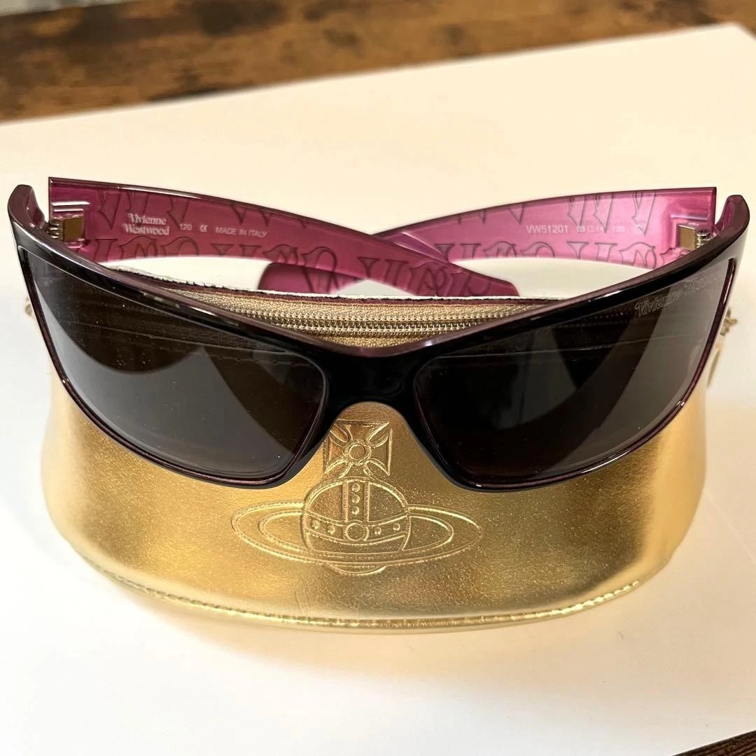 Preços baixos em Óculos de Sol Vivienne Westwood para mulheres | eBay