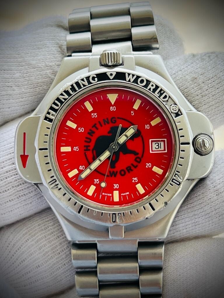 Vintage Hunting World Compass Quartz Mens Watch, Swiss Made