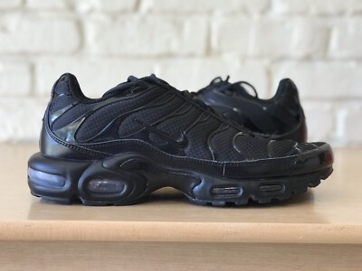 Nike Air Max Plus Triple Black Running Shoes Sneakers 604133-050