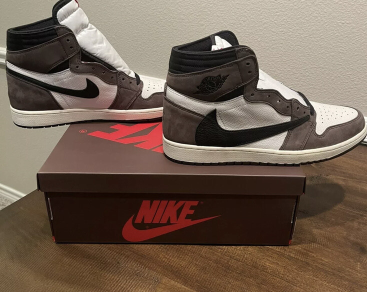 Nike Air Jordan 1 Retro High OG x Travis Scott Mocha Sz 13 Cd4487