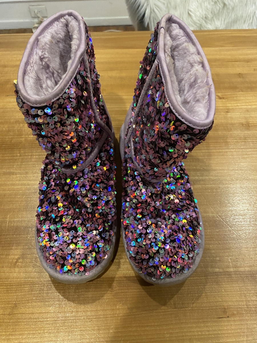 Ugg Classic Short Stellar Sequin Lilac Frost Fur Boots Womens Size