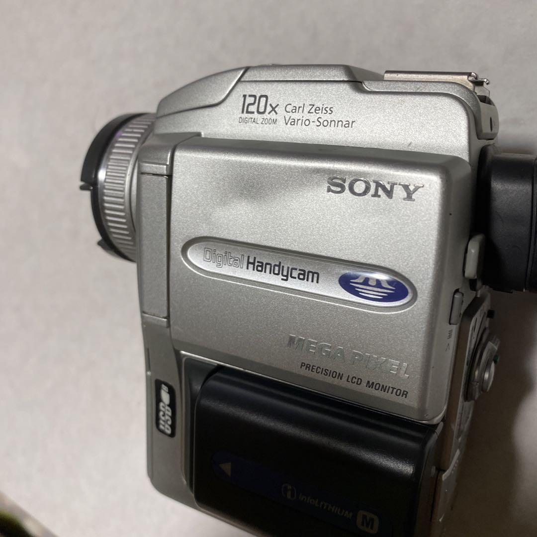 Sony Handycam DCR-PC110 Mini DV Hybrid Camcorder Nightshot With