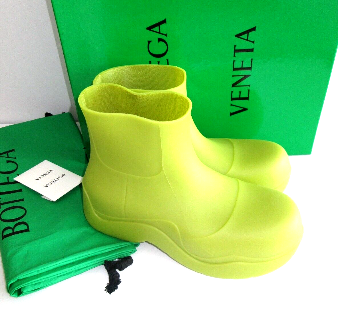 $820 Bottega Veneta Puddle Rain Boots Women's size 8 38 Kiwi Pull