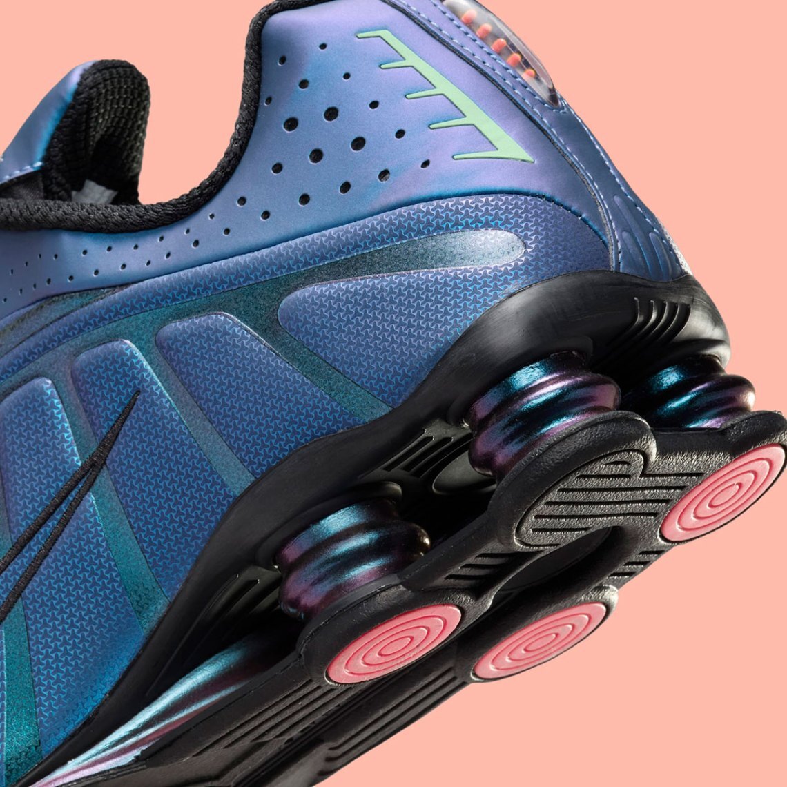Nike Shox R4 Iridescent Purple Blue Hot Punch Black Silver HQ3446