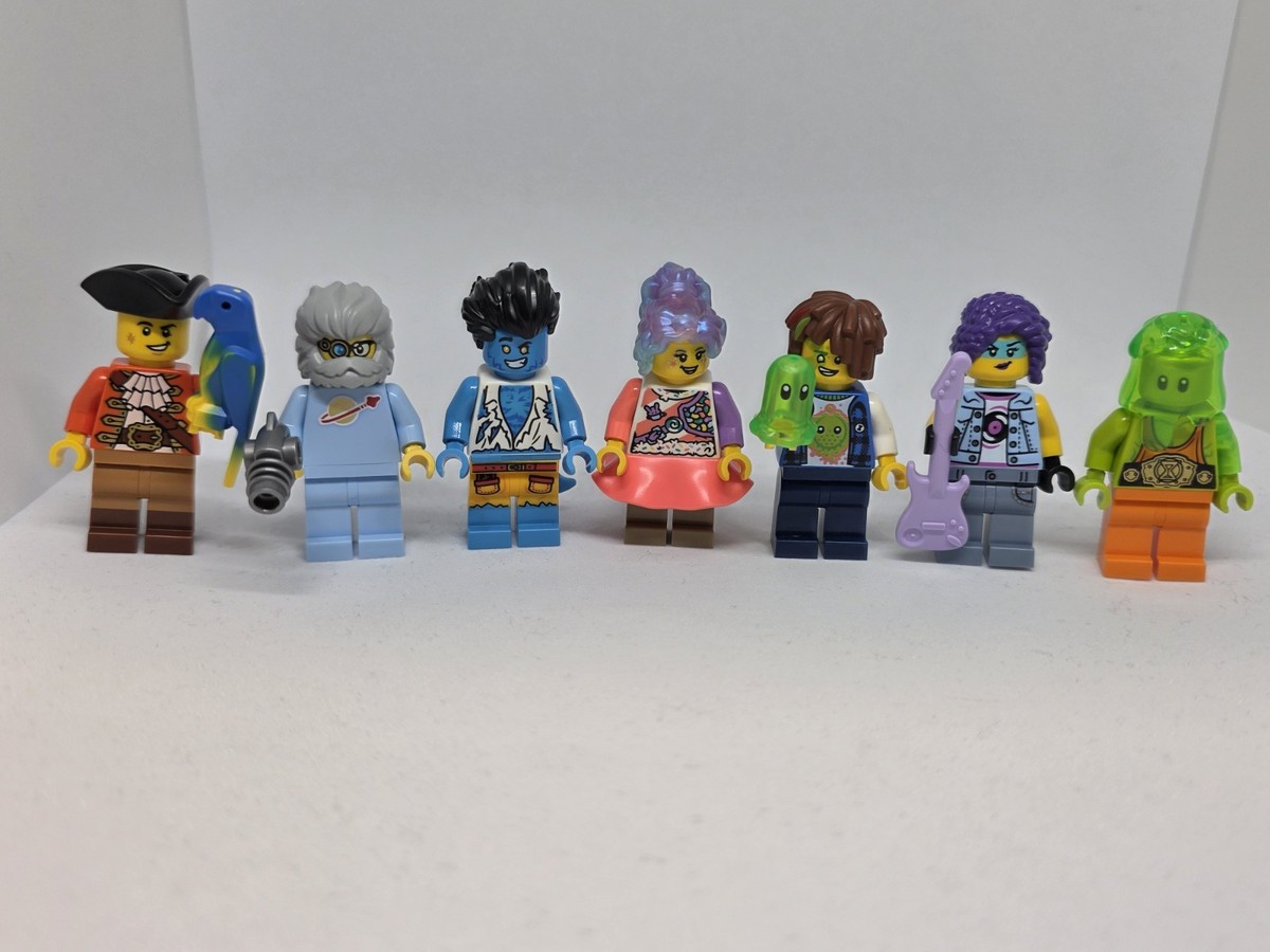 NEW Lego BAM June 2025 q2 Dreamzzz Minifigures Light Blue Spaceman
