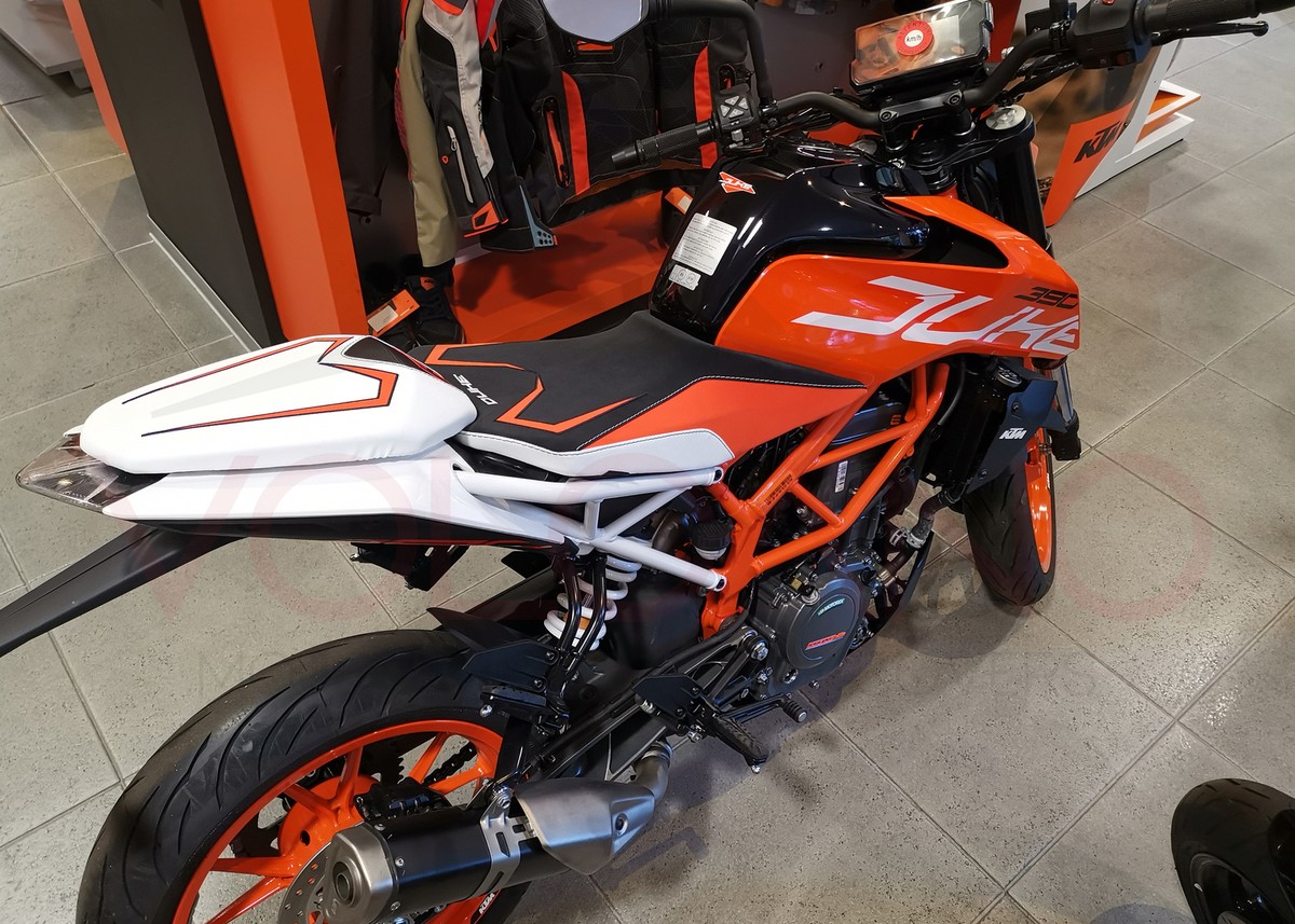 Ktm DUKE 125 / 250 / 390 2017-2020 Volcano Seat Cover Orange