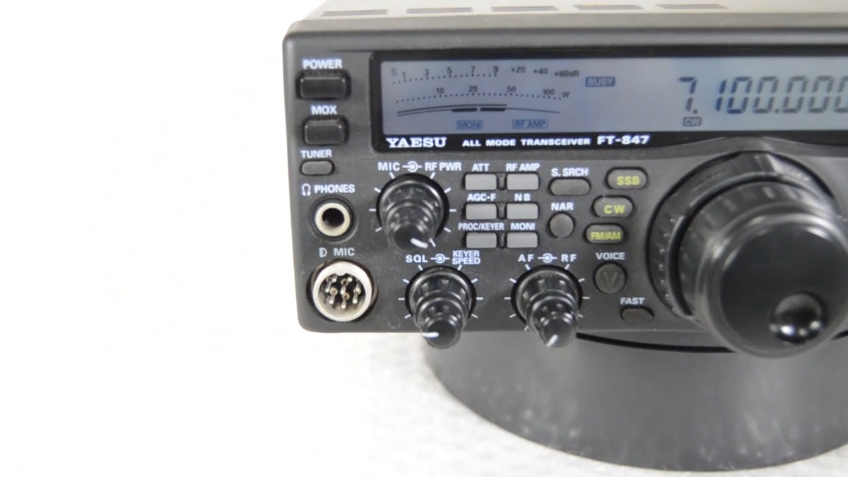 Yaesu FT-847 HF 50 144 430 MHz All Mode Transceiver Ham Radio