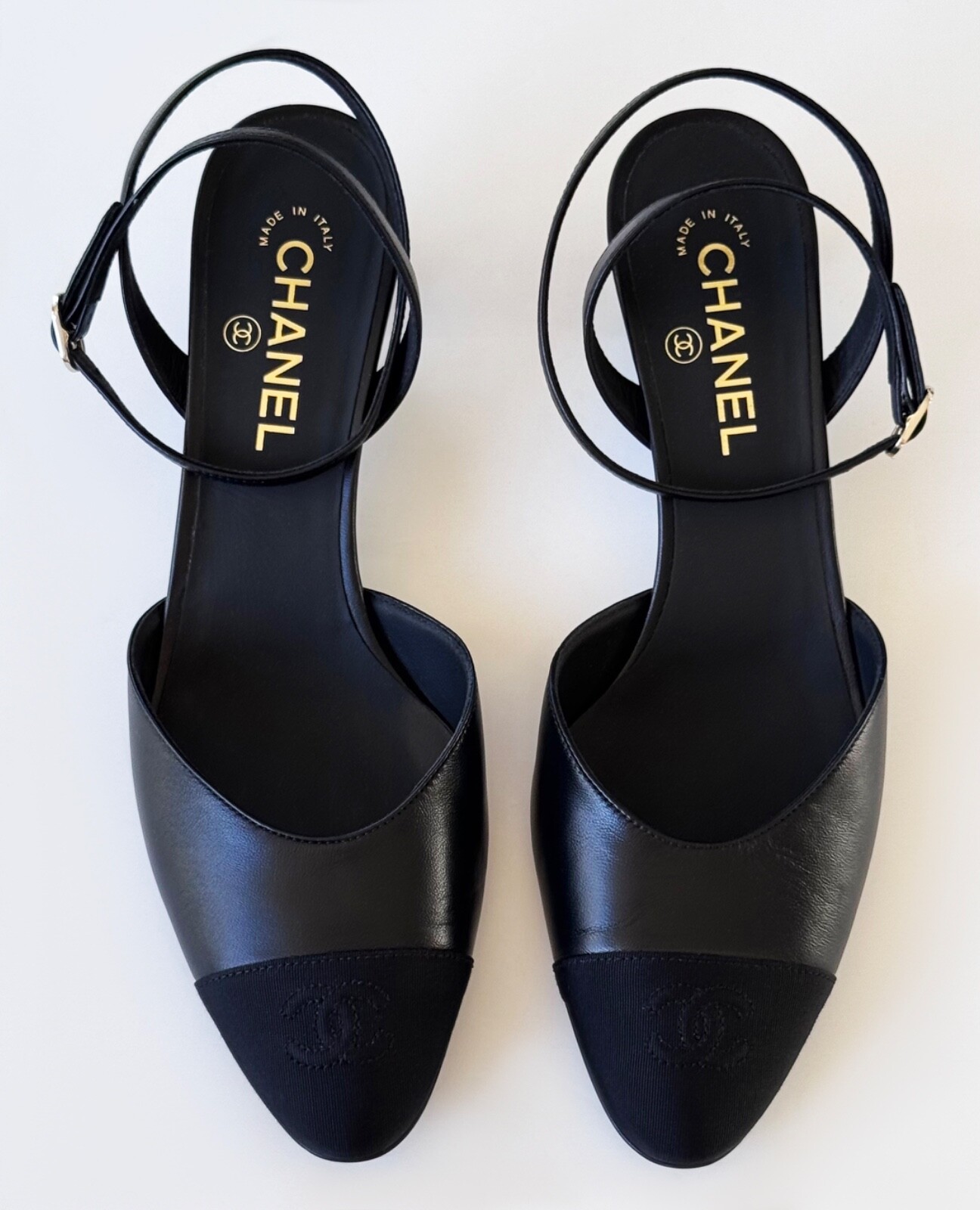 NEW CHANEL 2024 24C BLACK LEATHER GROSGRAIN SLINGBACK MULES HEELS
