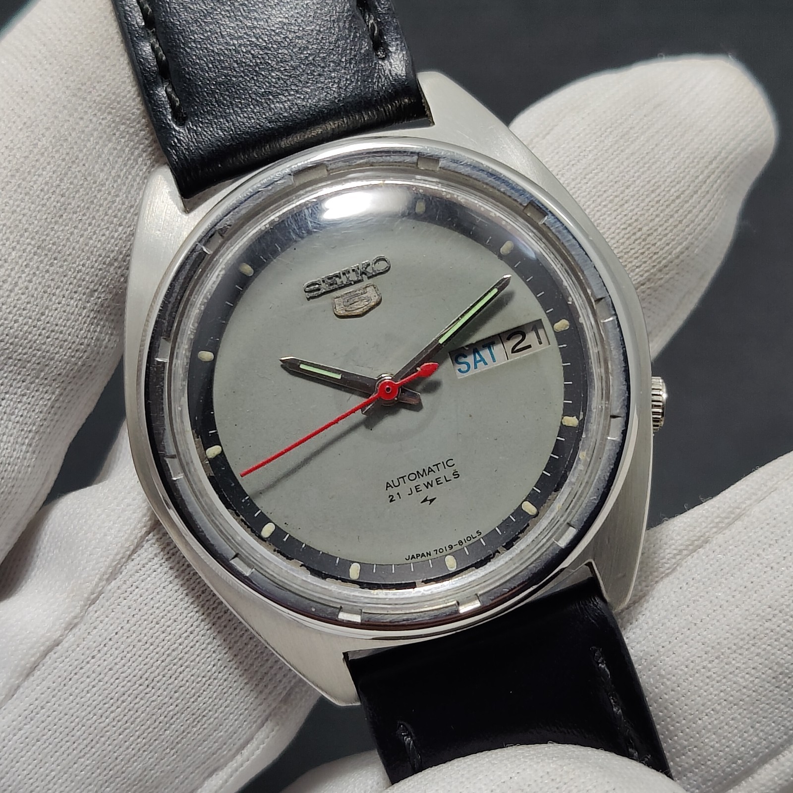 1976 Seiko 5 Automatic 7019-8080 ''Gray Dial'' Japan Made Vintage