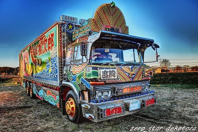 今年もよろしくお願い致します #dekotora #truckphotography #art