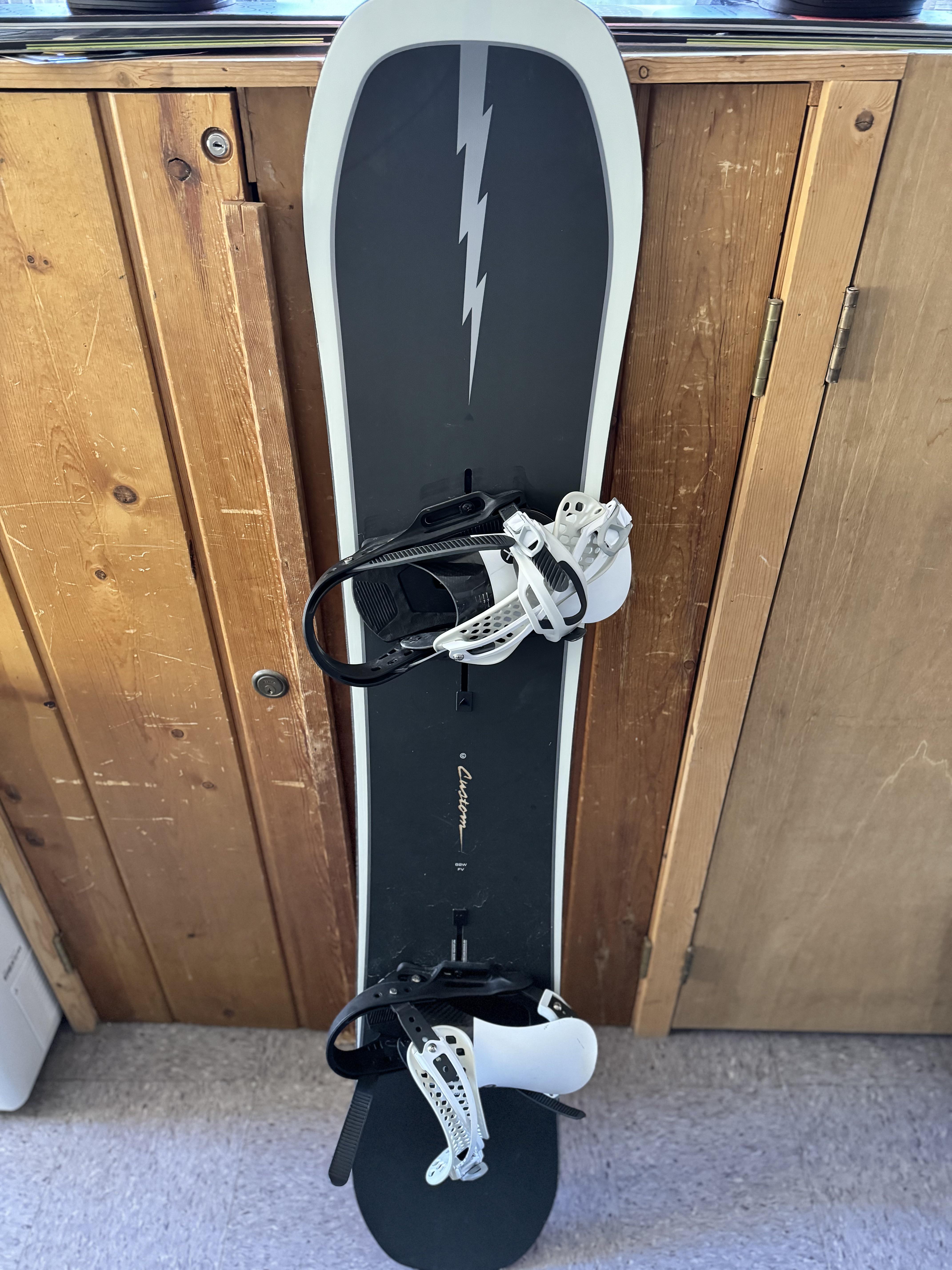 2023 Burton Custom Flying V 162W を販売します。 : r/snowboarding