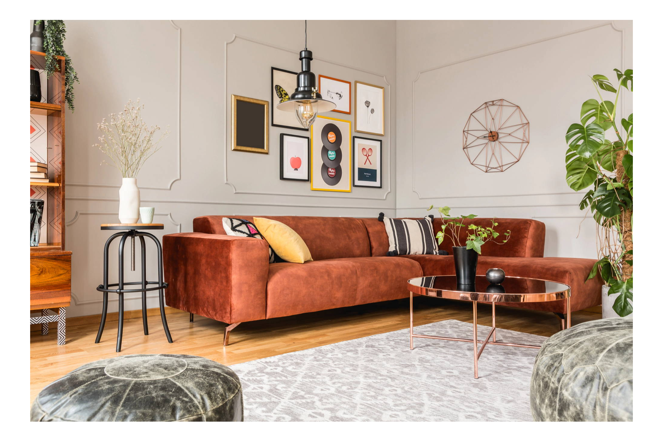 ラグで作るミッドセンチュリーな空間 – RUGHAUS