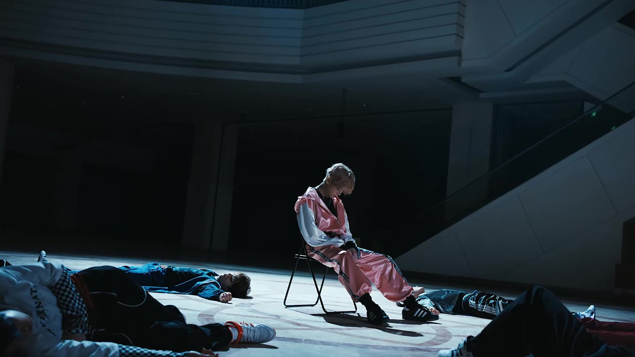 VERIVERY「Undercover (Japanese ver.)」Official M/V - YouTube