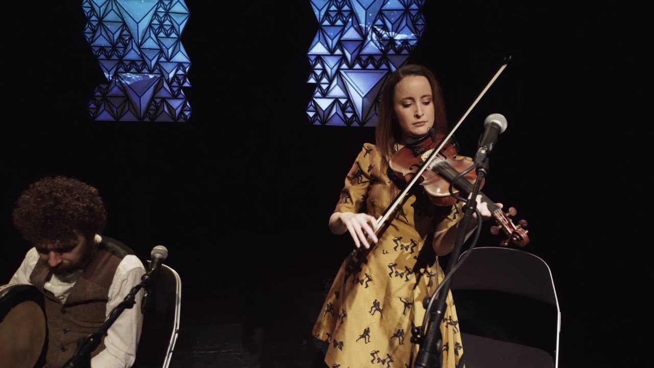 アイリッシュ音楽の打楽器、バウロンの魅力に迫る！ 多彩な音色が体に