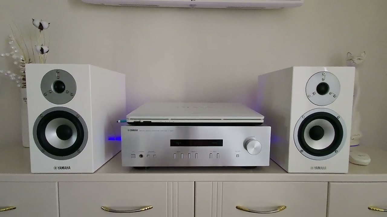 Yamaha NS-BP400 Piano White - YouTube