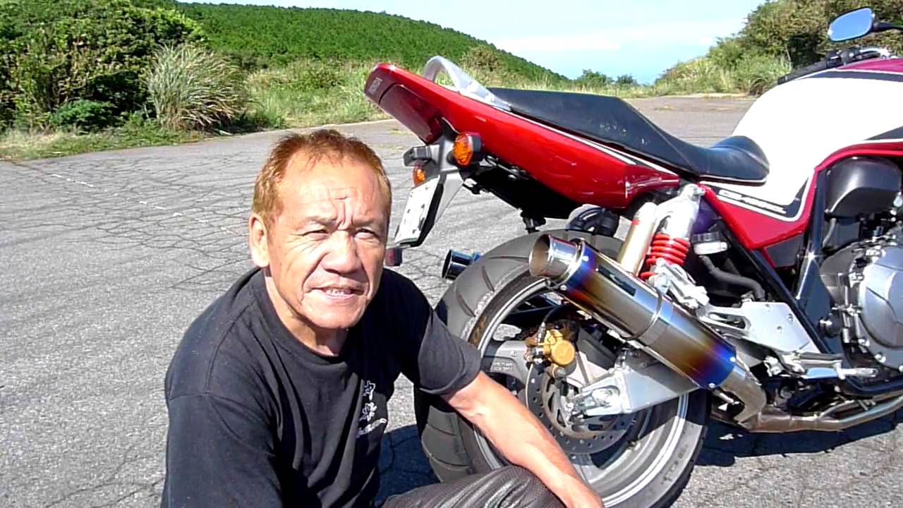HONDA CB400SB Revo SP忠男 PURE SPORT TWOTAILマフラー2 - YouTube