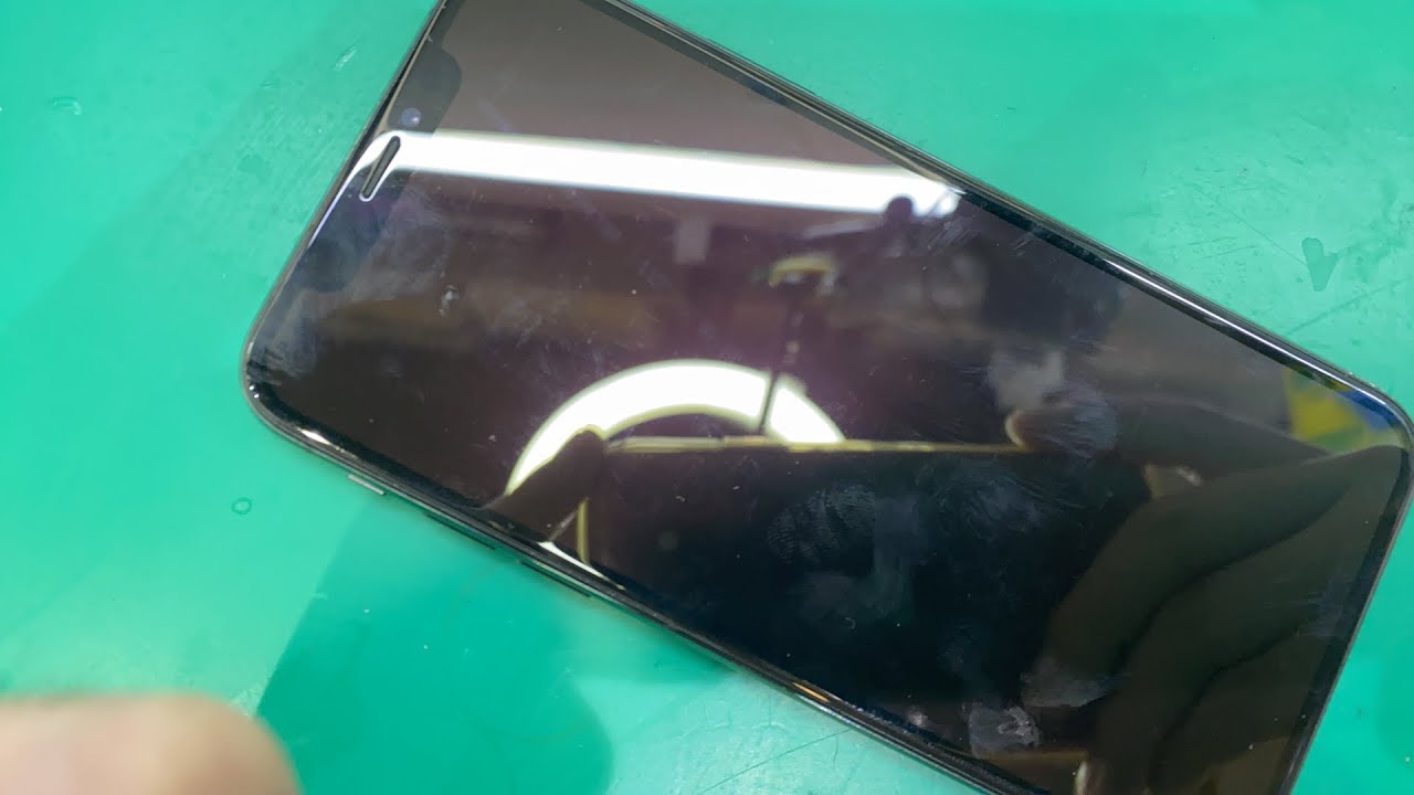 非正規改造】iPhone バッテリー交換で不明な部品、バッテリーに関する