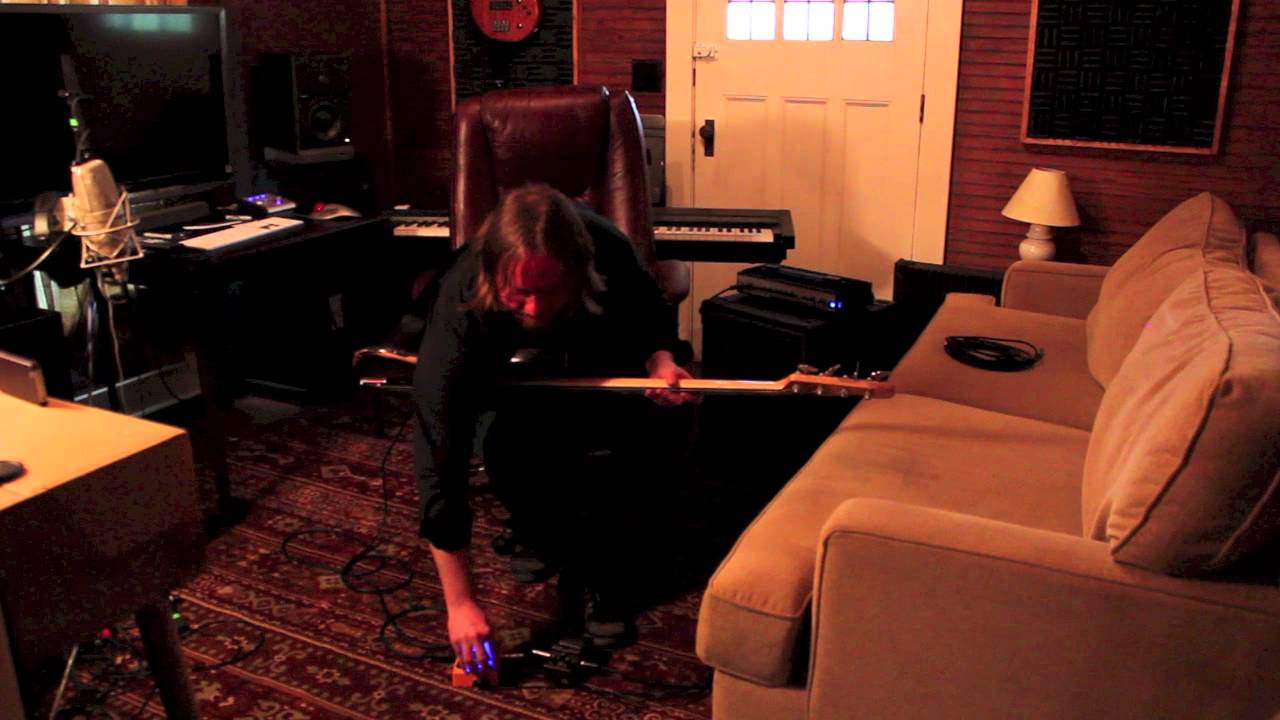 BASS BLASTER / BB-2｜Products 商品紹介｜Free The Tone