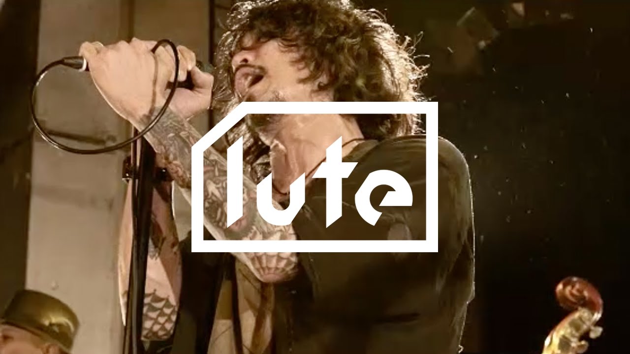 THA BLUE HERB×OLEDICKFOGGY：OLEDICKFOGGY「月になんて」 - YouTube