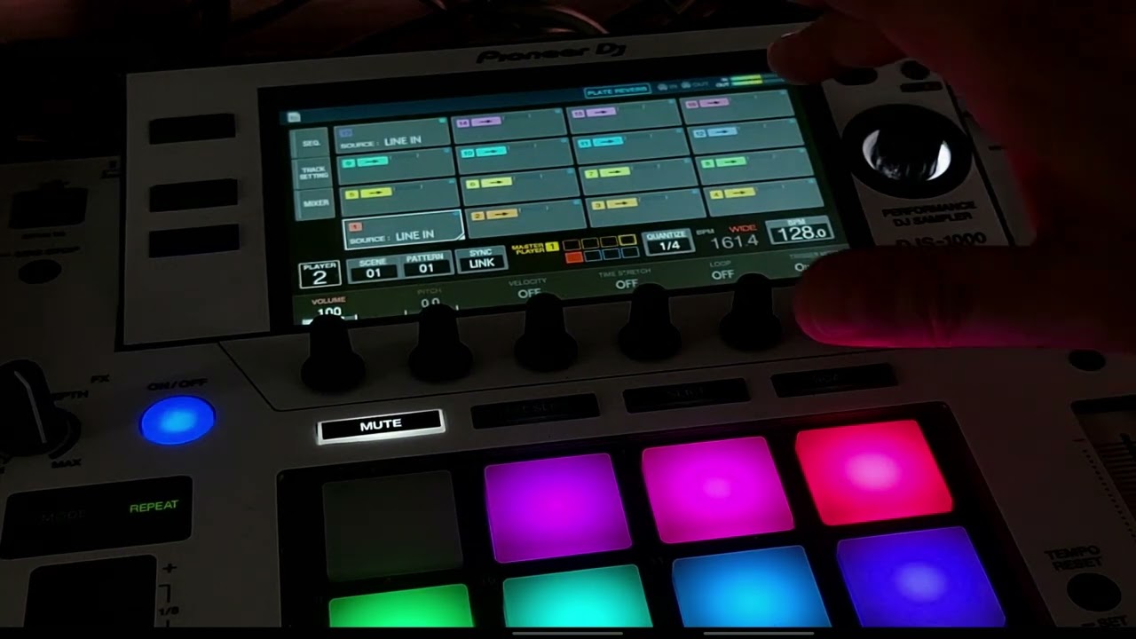 Use the Pioneer Dj DJS-1000 as an FX processor with your mixer