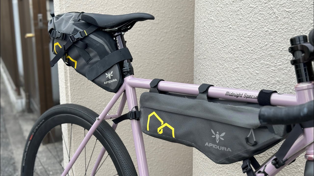 商品紹介】アピデュラのフレームバッグが再入荷しました - YouTube