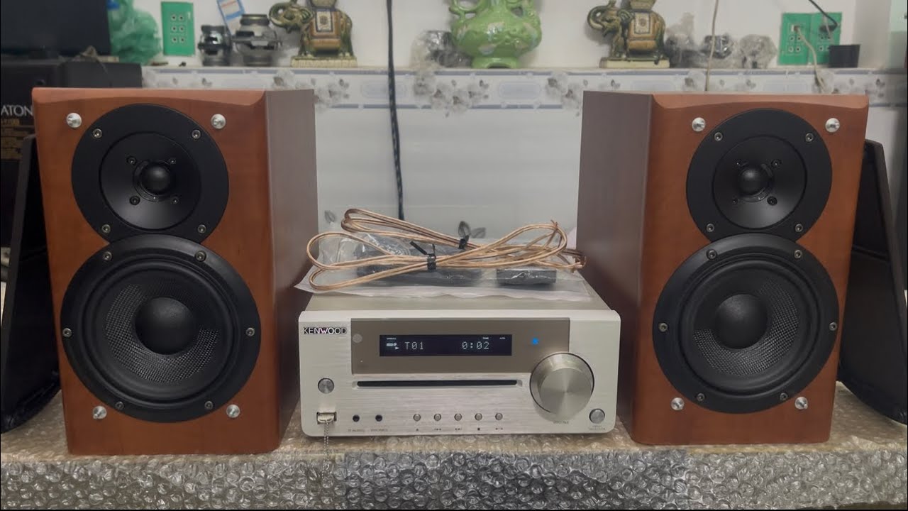 SOLD—-Contact: 098.55.43279 Kenwood K735 super product, beautiful