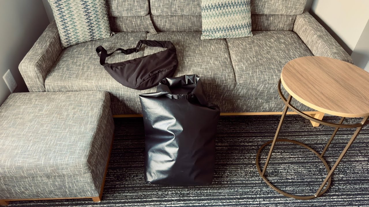 How I Use the Yeezy Gap Engineered By Balenciaga Dry Bag - YouTube