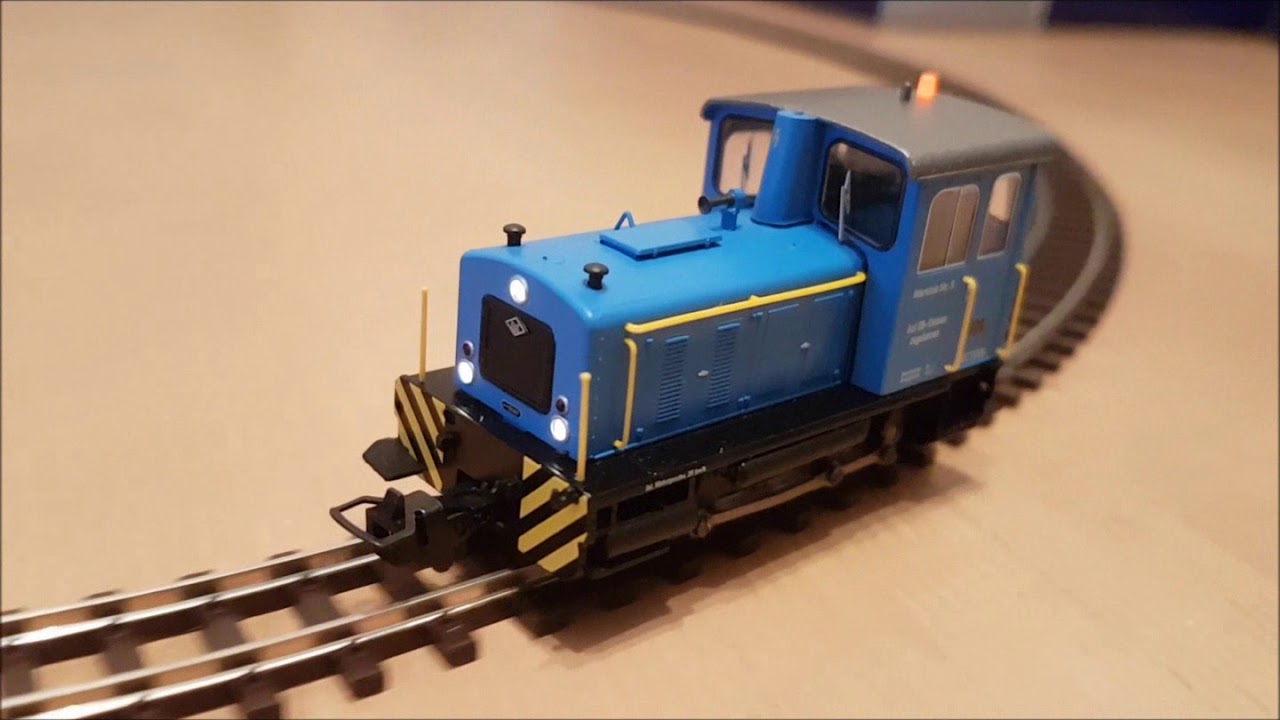 LILIPUT HOe L142128 O&K BLUE WORKS DIESEL SHUNTER LOCO - YouTube