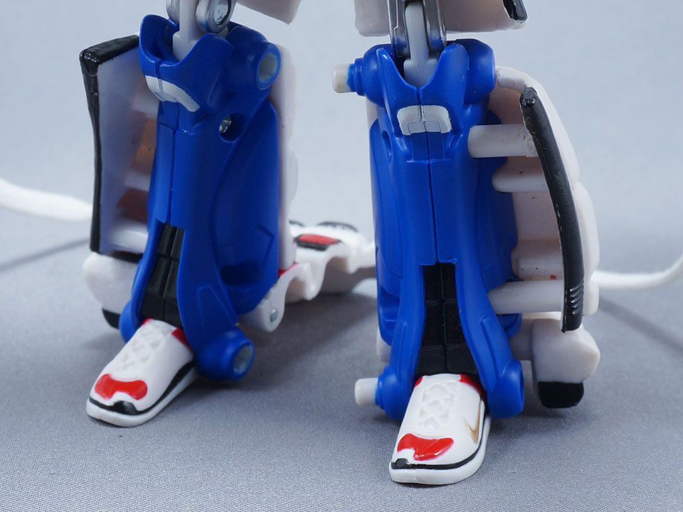 レビュー：TFスポーツレーベル コンボイ / メガトロン feat. NIKE FREE