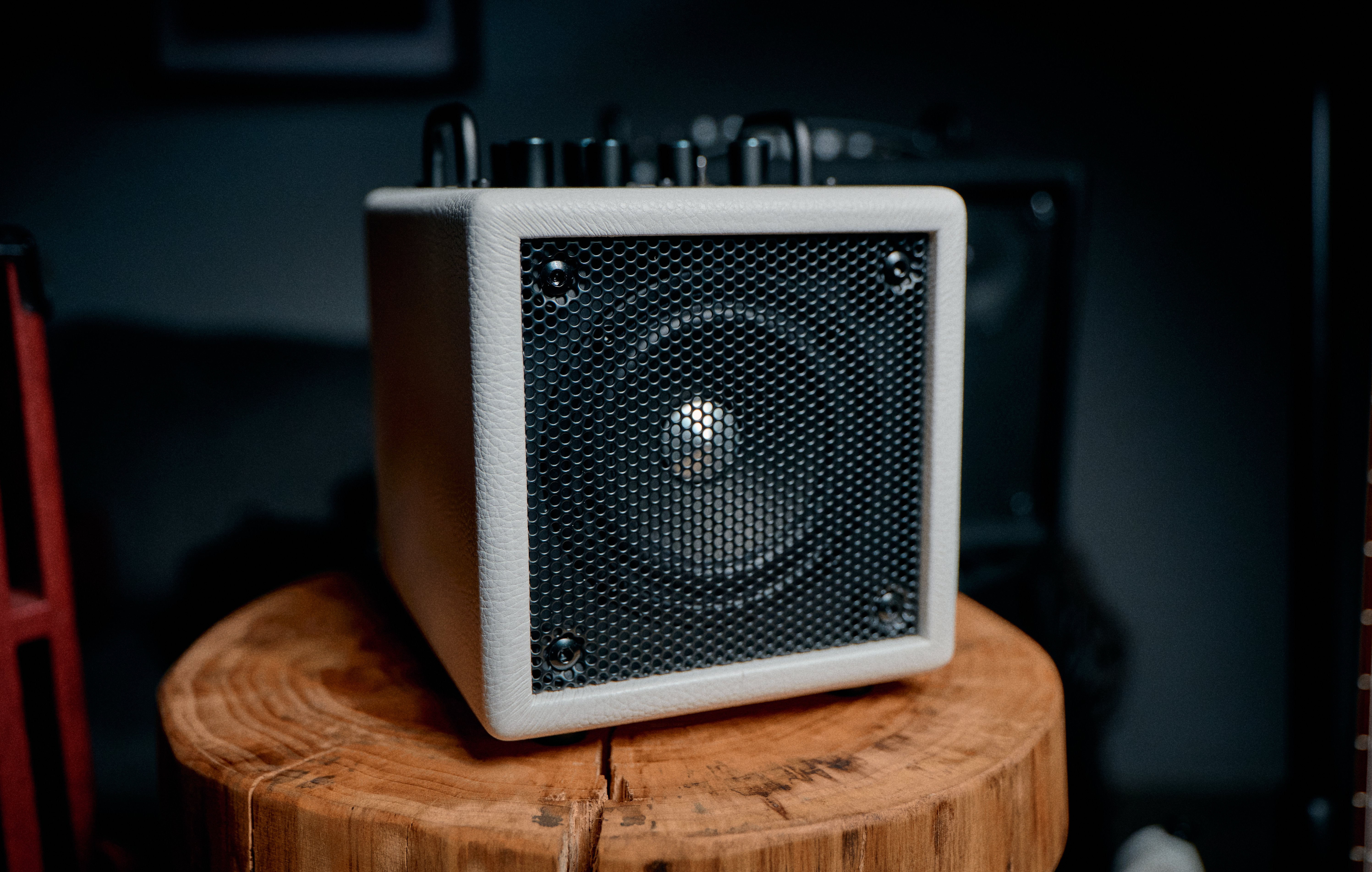 Review: Phil Jones Bass Nanobass X4 Combo Amplifier - Bass Magazine