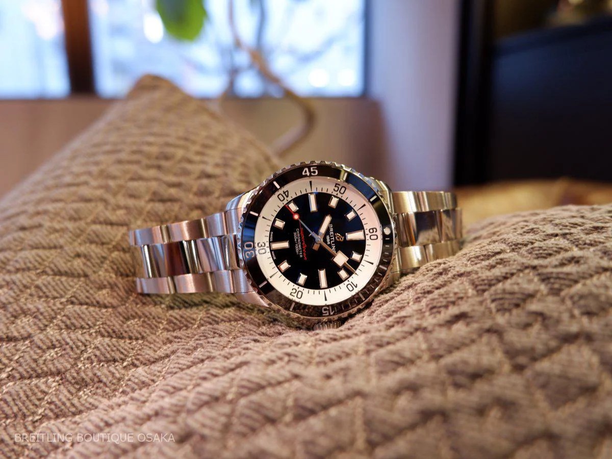 メインウォッチを選ぶなら？「スーパーオーシャン 42mm ブラック文字盤