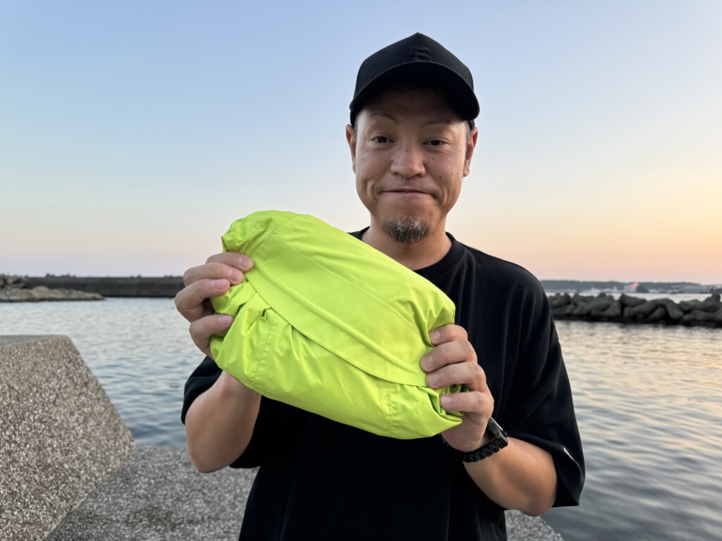 軽量×コンパクト×防水性】こっち“も”あるぞ！ブルーストームのレイン