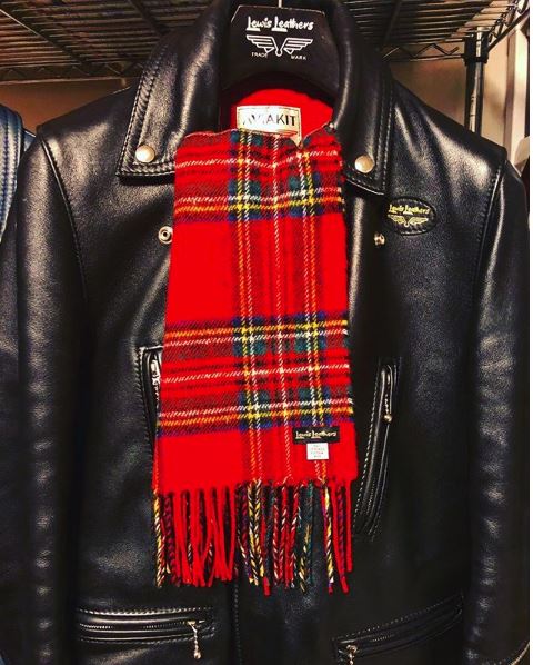 ルイスレザーから待望のタータンチェック柄マフラーがラインナップ