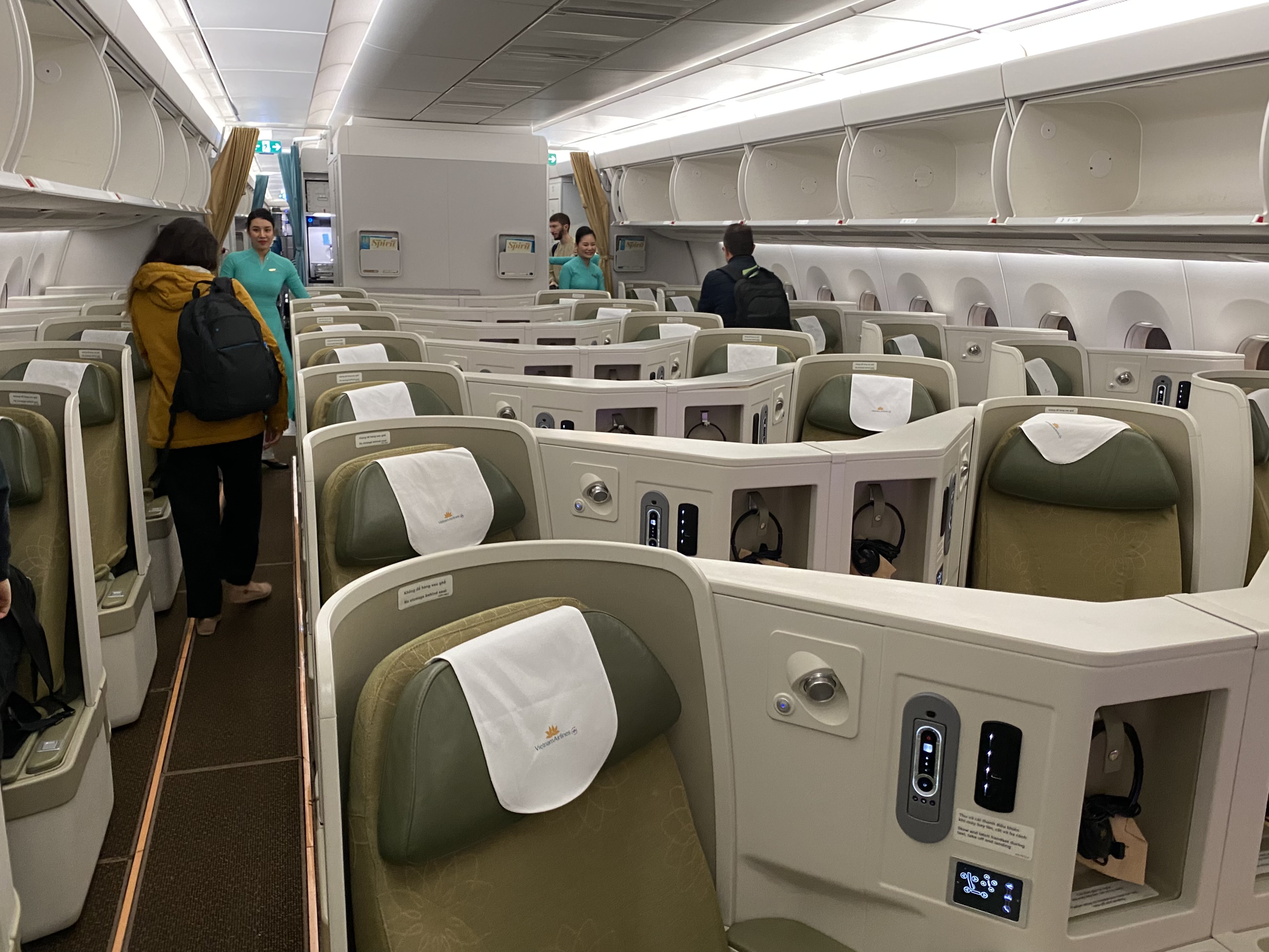 Trip Report: Vietnam Airlines (A350-900) Business HAN-CDG