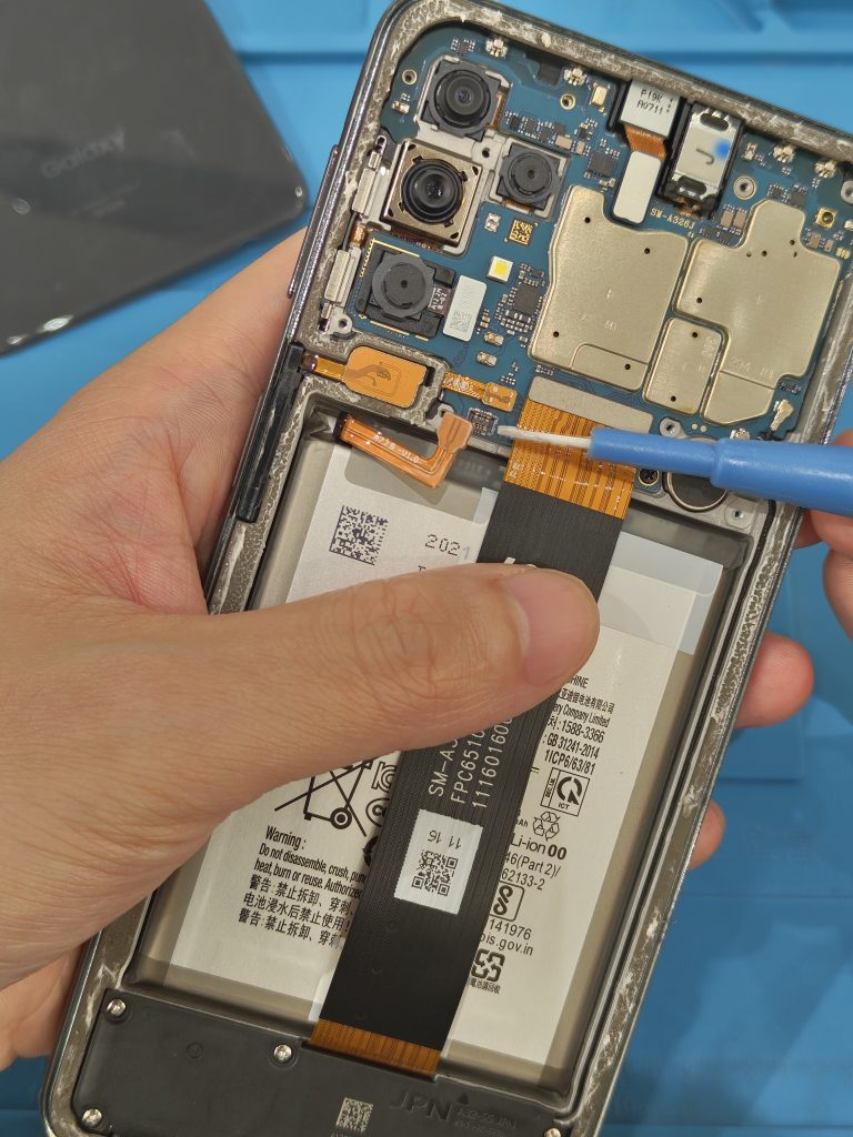 東郷店】法人様もOK！Galaxy A32 5Gのバッテリー交換【みよし市からご
