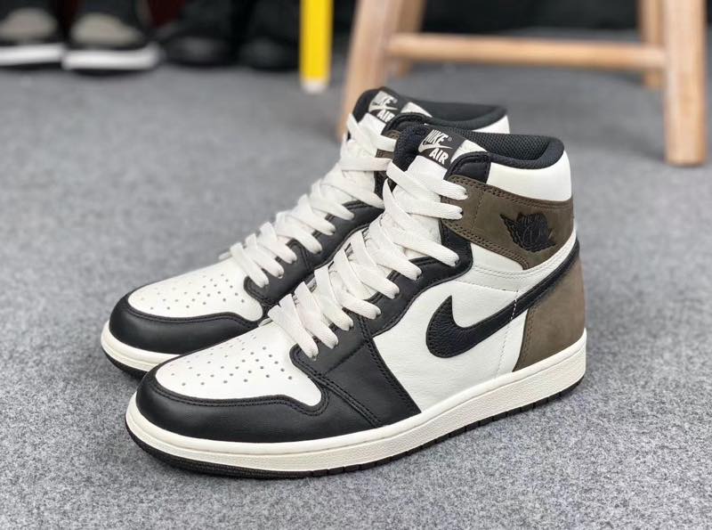 NIKE AIR JORDAN 1 HIGH OG BLACK MOCHA 国内11月21日発売予定