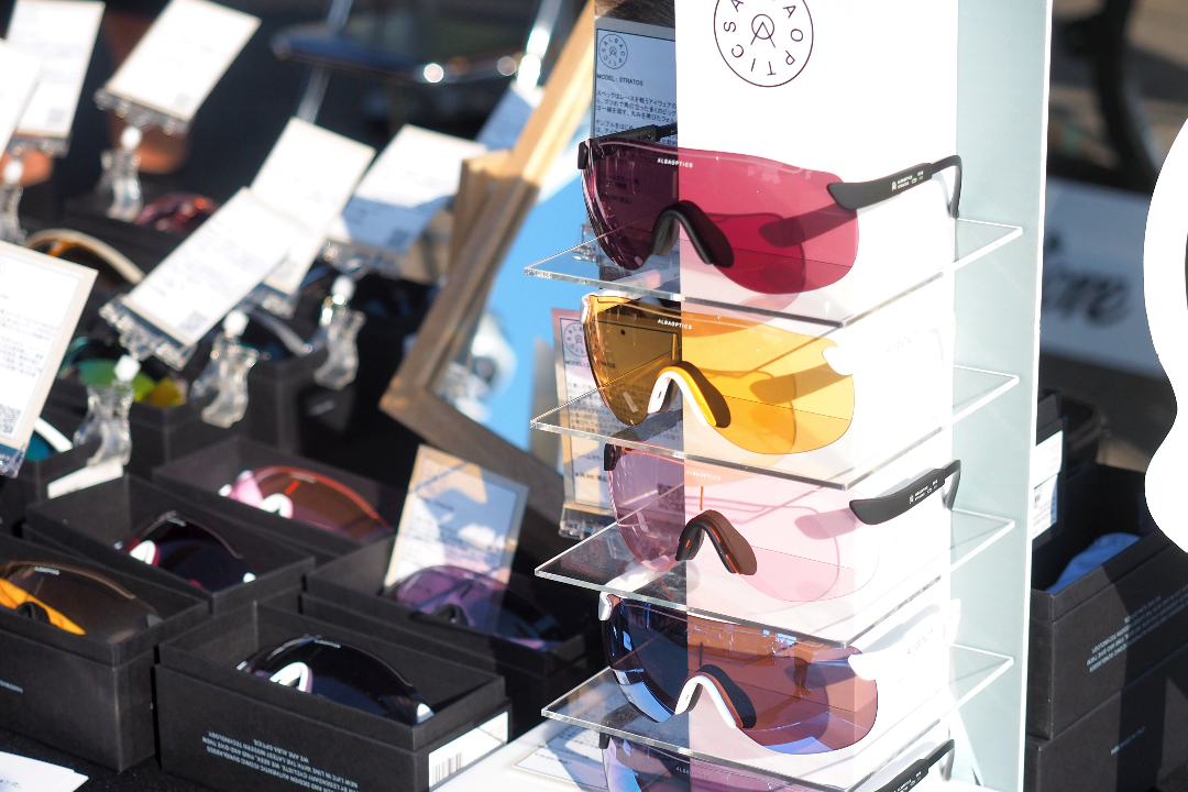 レビュー】『ALBA OPTICS：DELTA』調光ミラーサングラス | ぼっちと