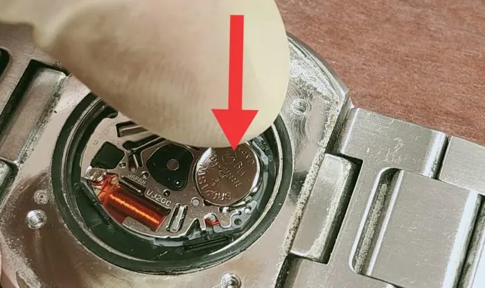 イッセイミヤケ【TO】の腕時計を自分で安く電池交換する方法～セイコー