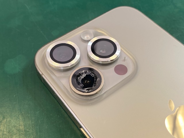iPhone15Proのカメラレンズ割れでご来店いただきました！ | 岡崎市の
