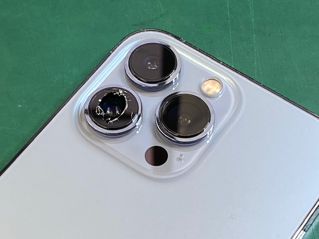 iPhone13Proのカメラレンズ割れでご来店いただきました！ | 岡崎市の