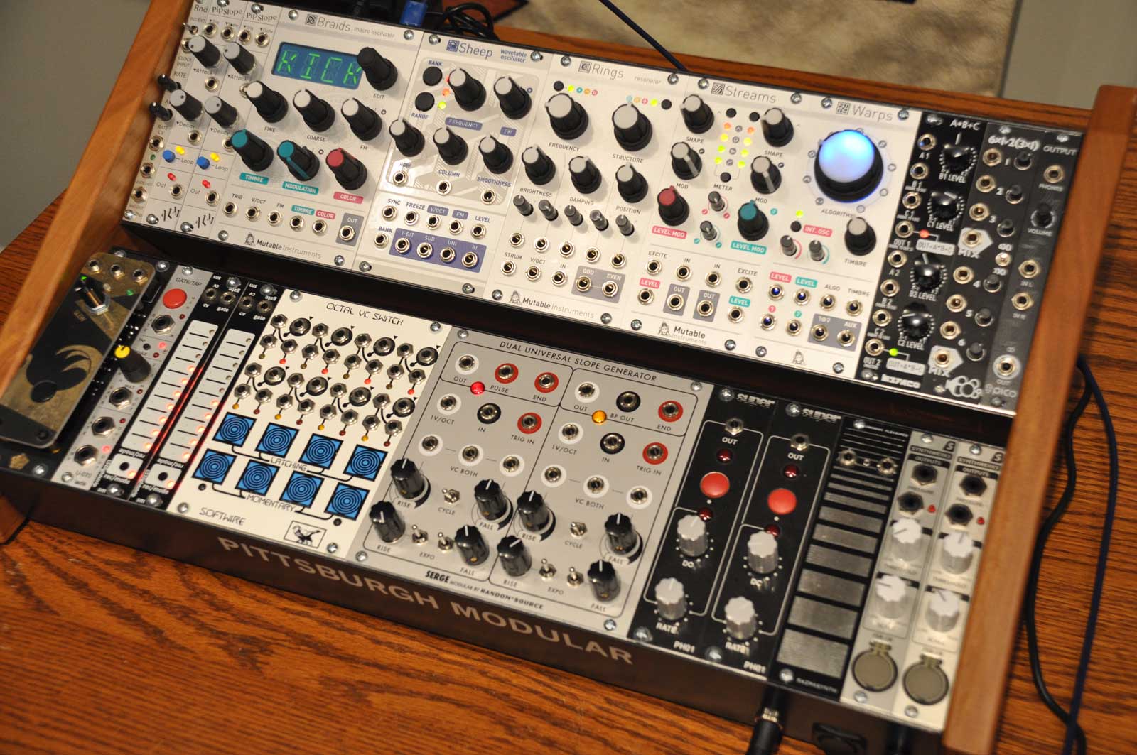 Random*Source Serge DUSG - Richard Brewster's Electronic Sounds