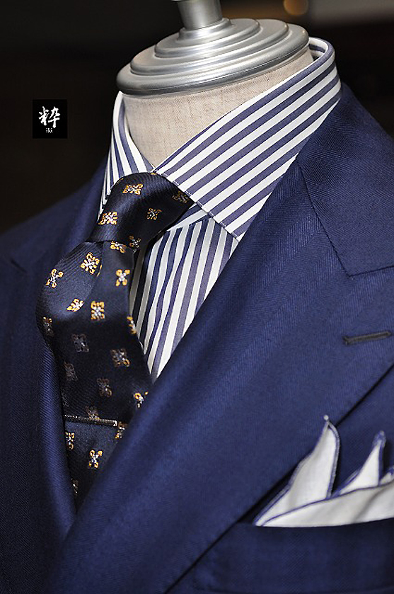 Bespoke Suit(オーダースーツ) ダブル6ボタン ネイビーヘリンボーン