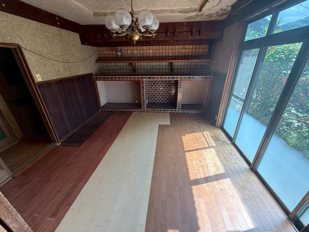 大東市龍間の遺品整理事例｜一戸建て5LDKを庭・倉庫まで含めて3日で