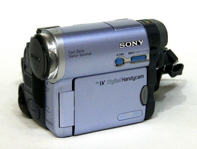 Used]SONY SONY DCR-TRV22K(S) Silver digital video camera recorder