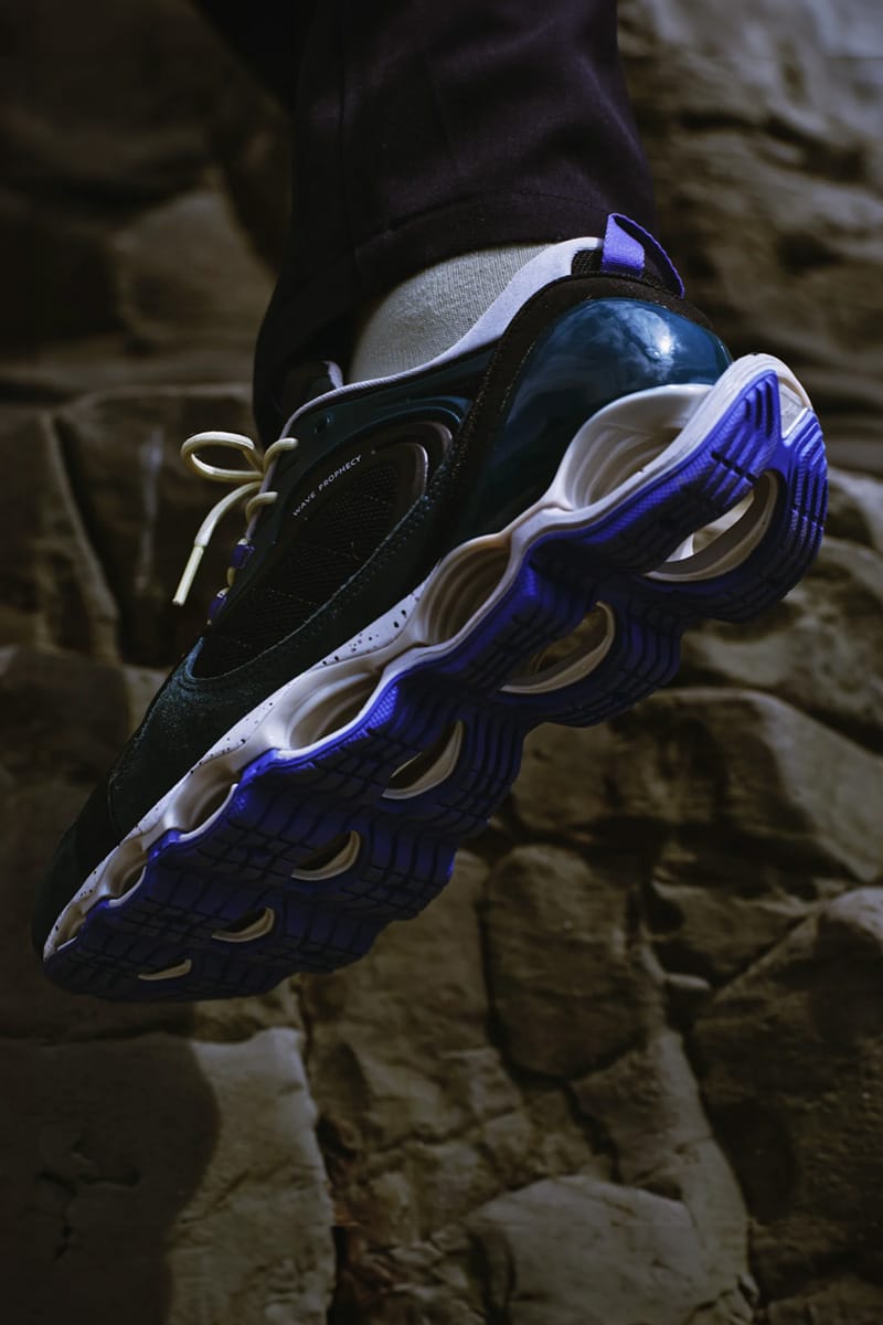Mizuno WAVE PROPHECY β2 