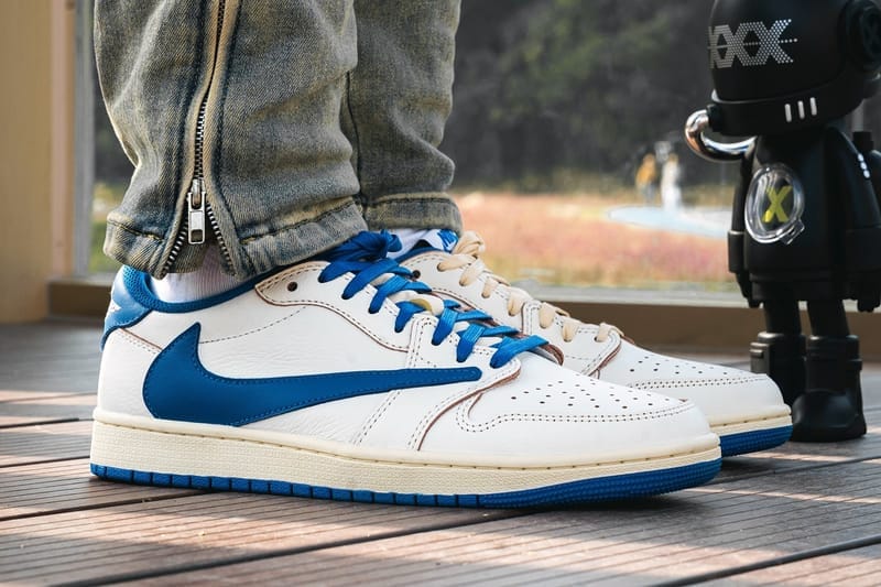 トラヴィス・スコットxフラグメントxAJ1 ロー新色をチェック