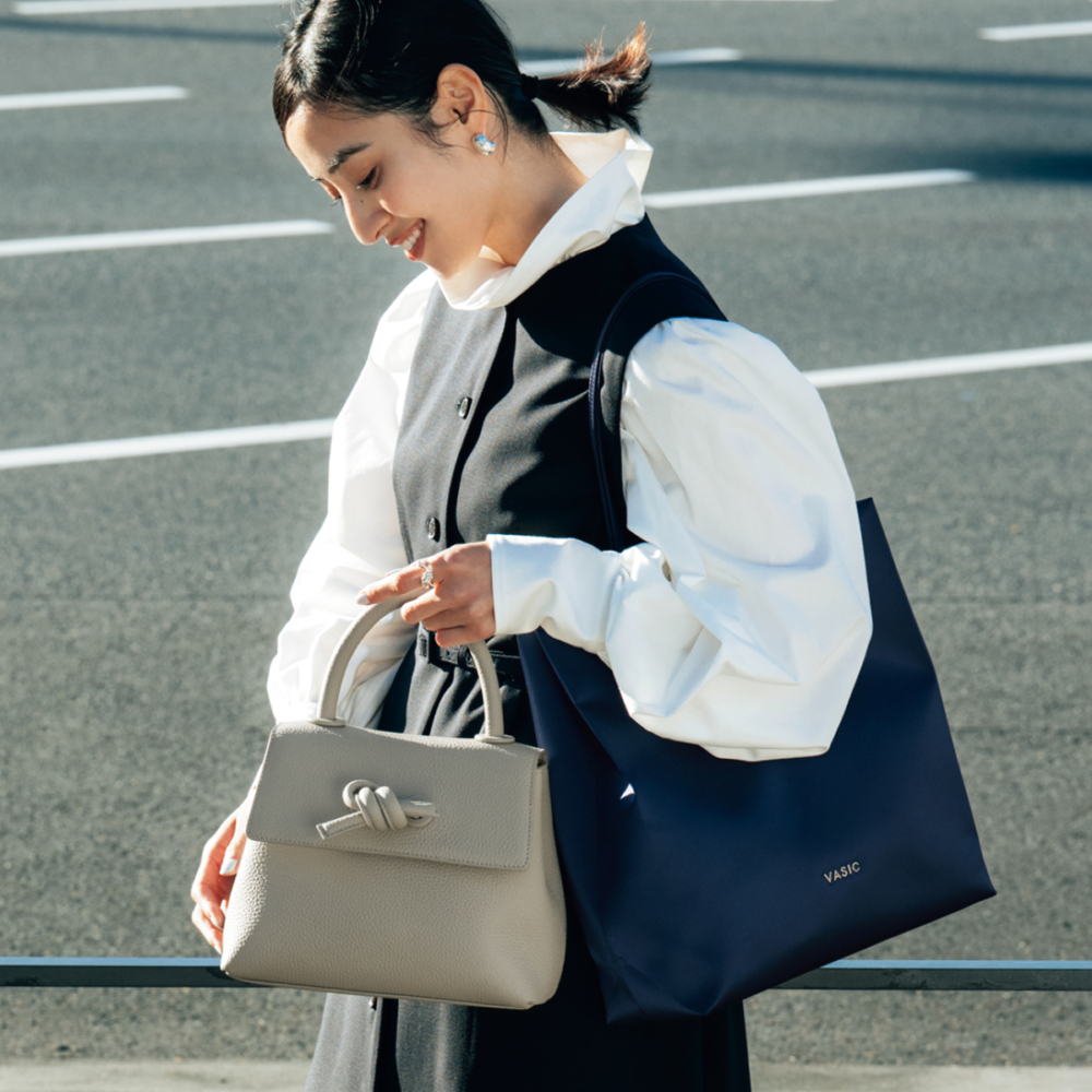 ファミリア】軽量「ナイロンバッグ＆ポーチ」は公園やアウトドアに